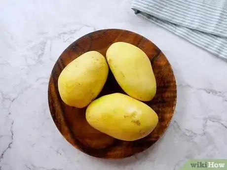 Image titled Eat a Mango Step 1