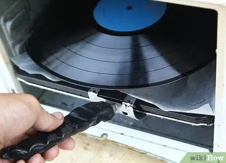 Image titled Make Bowls out of Vinyl Records Step 15