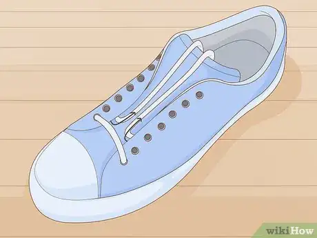 Image titled Hide Shoelaces Step 1