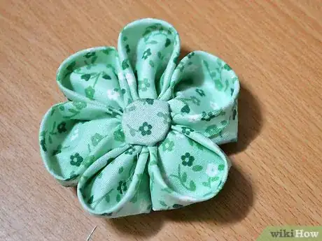 Image titled Make Fabric Kanzashi Flowers Step 21