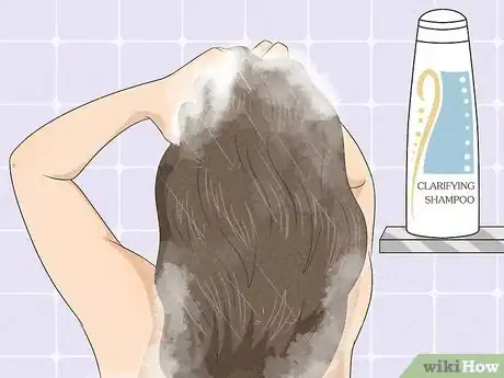 Image titled Apply Keratin Hair Extensions Step 2