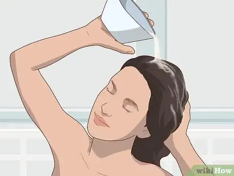 Image titled Make Your Hair Silky and Shiny with Vinegar Step 4.jpeg