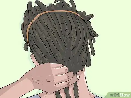 Image titled Crinkle Dreads Step 5