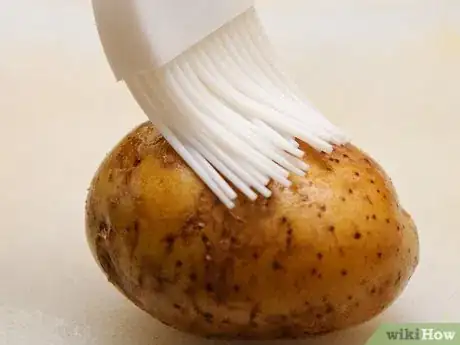 Image titled Make Baked Potatoes in a Halogen Oven Step 5