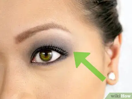 Image titled Do Makeup for Green Eyes Step 14