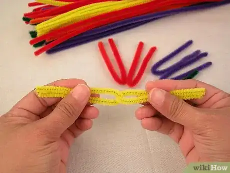 Image titled Make a St Brigid's Cross with Pipe Cleaners Step 2