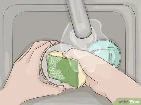 Image titled Remove Odors from a Protein Shaker Step 4