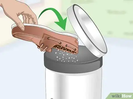 Image titled Remove Odor from Your Shoes with Baking Soda Step 4