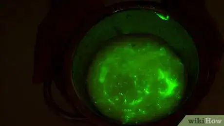 Image titled Make Glow in the Dark Slime Step 15