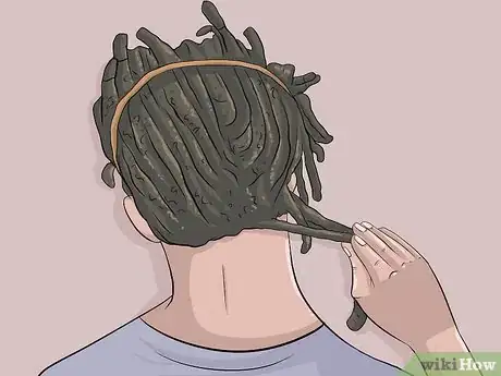 Image titled Crinkle Dreads Step 3