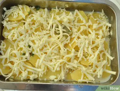 Image titled Make Gratin Dauphinoise Without Cream Step 9