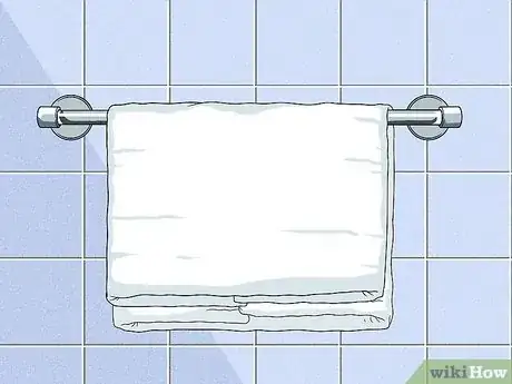 Image titled Arrange Towels on a Towel Bar Step 3