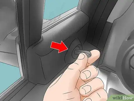 Image titled Adjust Car Mirrors Step 4