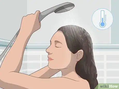 Image titled Make Your Hair Silky and Shiny with Vinegar Step 6.jpeg
