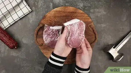 Image titled Freeze Meat Step 7