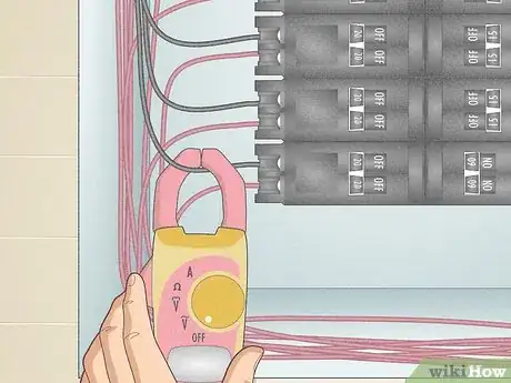 Image titled Test the Amperage of an Outlet Step 5