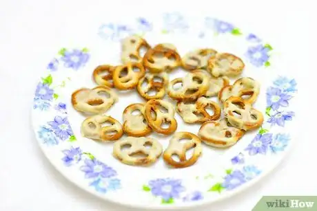 Image titled Make Yogurt Covered Pretzels Step 5