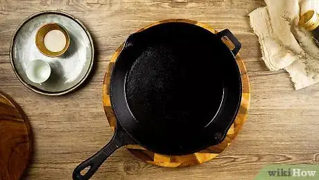 Image titled Cook in a Cast Iron Skillet Step 13