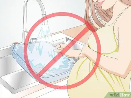 Image titled Avoid Germs when Cleaning a Litter Box Step 12