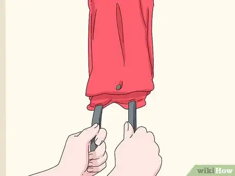 Image titled Use a Fire Blanket Step 1