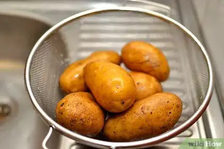 Image titled Peel Potatoes With an Ordinary Kitchen Knife Step 4