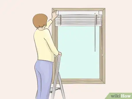 Image titled Remove Mini Blinds Step 2