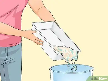 Image titled Clean a Litter Box Step 1