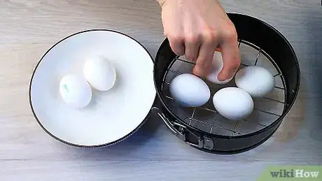 Image titled Steam an Egg Step 3