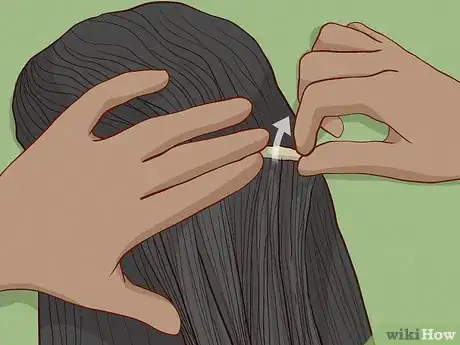 Image titled Wash Hair Extensions Step 1