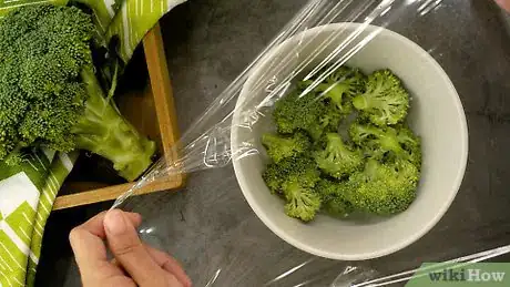 Image titled Steam Broccoli Without a Steamer Step 3