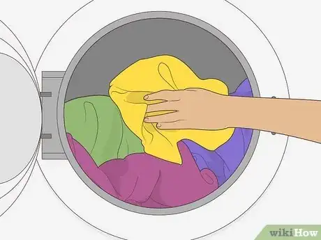 Image titled Use Dryer Balls Step 3