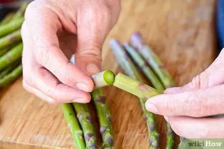 Image titled Cook Asparagus on the Stove Step 2