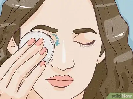 Image titled Remove Magnetic Eyeliner Step 4