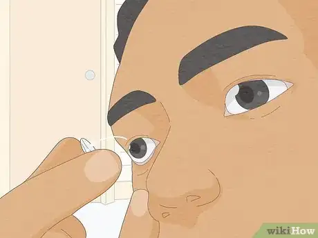 Image titled Administer Eye Drops Step 4