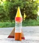 Make a Baking Soda and Vinegar Rocket