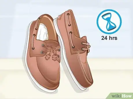 Image titled Remove Odor from Your Shoes with Baking Soda Step 11