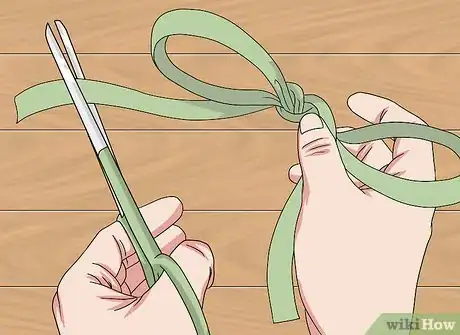 Image titled Make a Bow with Wired Ribbon Step 6