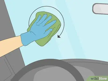 Image titled Remove Windshield Streaking Step 5