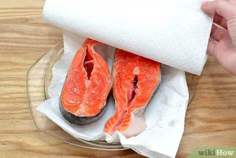 Image titled Defrost Salmon Step 13