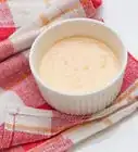 Make Hollandaise Sauce