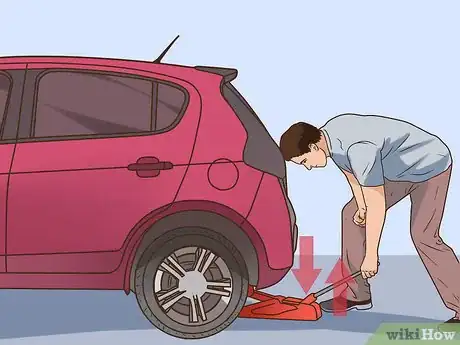 Image titled Lift a Car Using a Trolley Jack Step 9