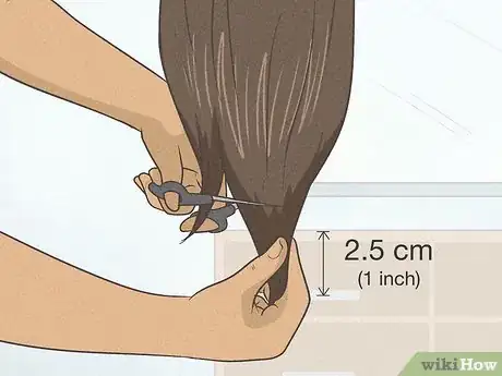 Image titled Cut the Back of Your Hair Step 11