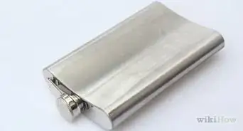 Store Liquor in Stainless Steel Flasks