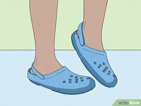 Image titled Shrink Crocs Step 5