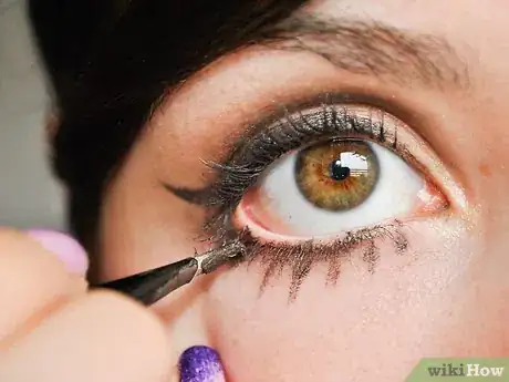 Image titled Apply 1960's Style Eye Makeup Step 13