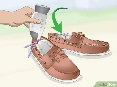 Image titled Remove Odor from Your Shoes with Baking Soda Step 17