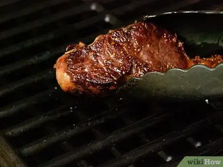 Image titled Sear Steaks on the Grill Step 17