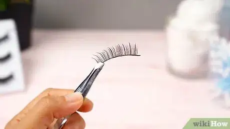 Image titled Clean False Eyelashes Step 3