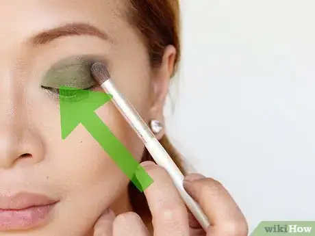 Image titled Do Makeup for Green Eyes Step 3