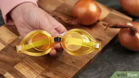 Image titled Chop Onions Without Tears Step 10